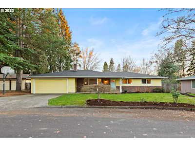 20350 SW Avon CT Beaverton, OR 97078