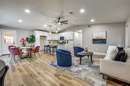 2914 Monticello Drive Irving, TX 75061