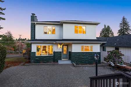 2856 36th Ave W Seattle, WA 98199