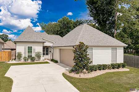6124 Wood Wren Dr Baton Rouge, LA 70817