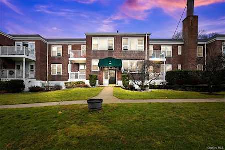 920 Pelhamdale Ave #C2D Pelham, NY 10803