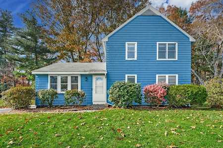 51 Shady Lane Ave Northborough, MA 01532