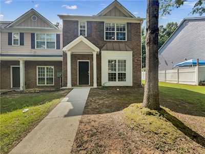 4869 Robinson Square Drive NW Acworth, GA 30101