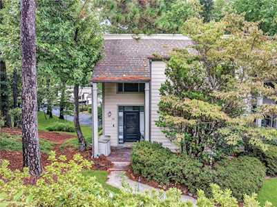 90 Forrest Place Sandy Springs, GA 30328