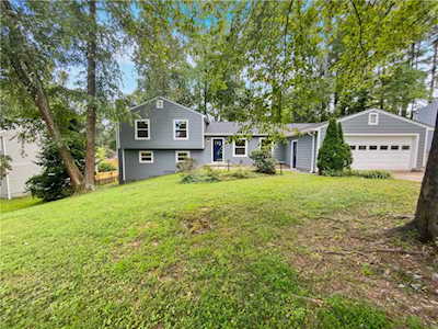 2998 Clearbrook Drive Marietta, GA 30068