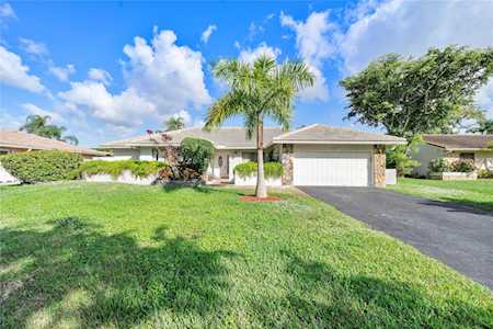 11233 NW 20th Dr Coral Springs, FL 33071