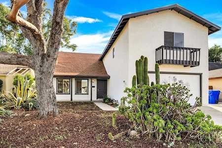 8787 Jade Coast Dr San Diego, CA 92126