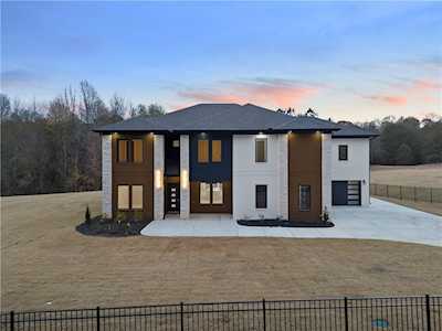 1530 Franklin Circle Dacula, GA 30019