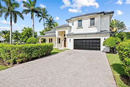 3215 NE 28th Ave Lighthouse Point, FL 33064
