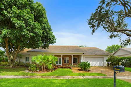 3065 St James Drive Boca Raton, FL 33434