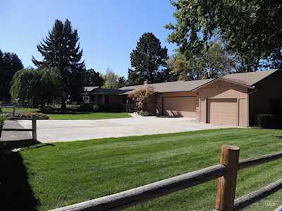 4445 S Mustang Drive Boise, ID 83709-5018