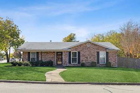 7536 Maple Drive North Richland Hills, TX 76180