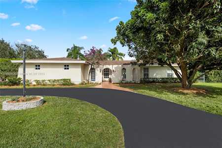 8621 SW 146th St Palmetto Bay, FL 33158