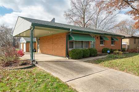 701 Martha Ave Jeffersonville, IN 47130