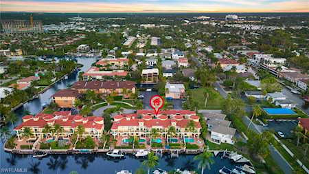 1160 Clam Ct #3 Naples, FL 34102