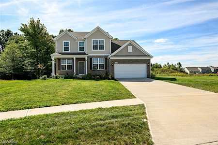 33377 Ambleside Dr Avon Lake, OH 44012
