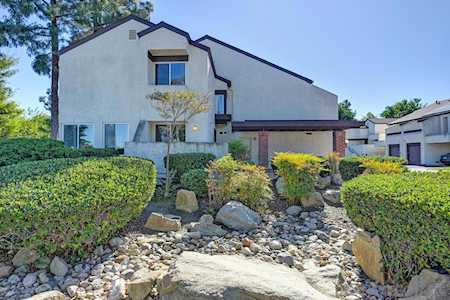 1477 Falcon Ln El Cajon, CA 92020