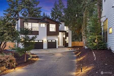 3802 156th Ave SE Bellevue, WA 98006