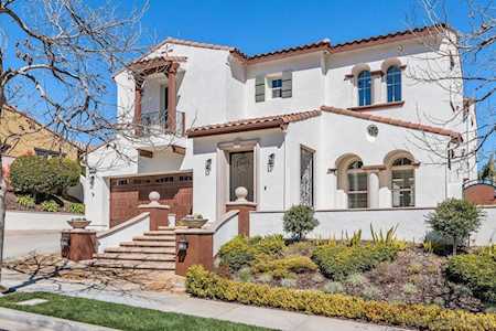 7158 Sitio Caballero Carlsbad, CA 92009