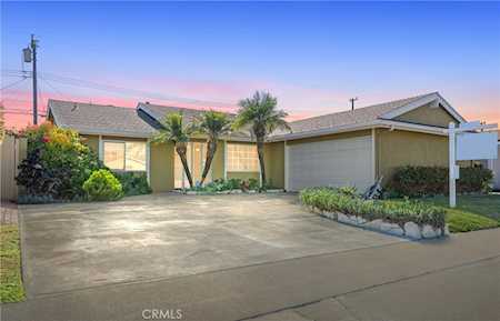 6842 Acacia Ave Garden Grove, CA 92845