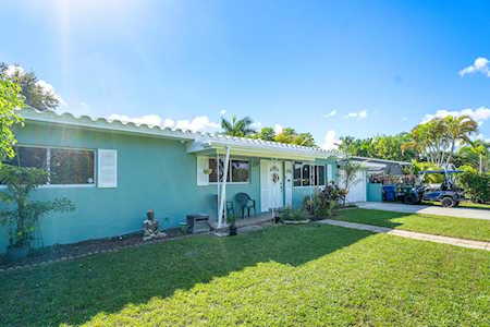 400 NE 26th St Wilton Manors, FL 33305