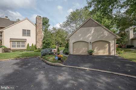 469 Chandlee Dr Berwyn, PA 19312