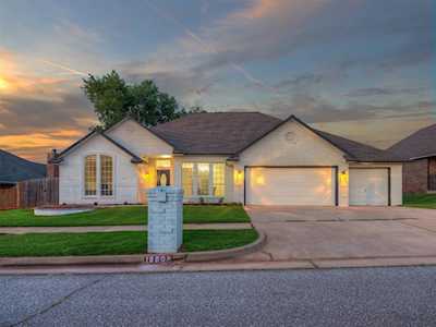 19808 Corral Place Edmond, OK 73012