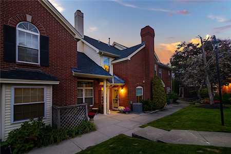 626 Smithfield Rd #803 North Providence, RI 02904