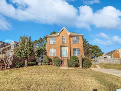 204 Treymoor Lake Circle Alabaster, AL 35007