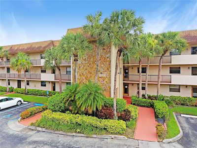 6085 N Sabal Palm Blvd #308 Tamarac, FL 33319