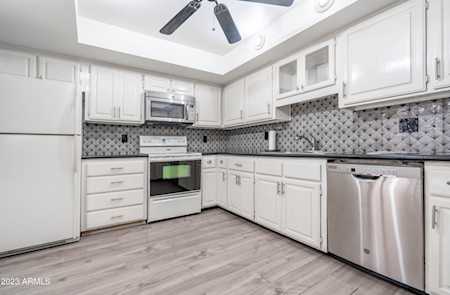 5122 N 31st Way #212 Phoenix, AZ 85016