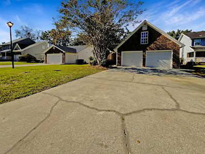 8599 Cislo Court North Charleston, SC 29406