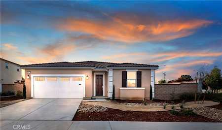 30929 Windy Ridge Way Menifee, CA 92584