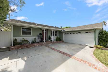 6880 East 10th Street Long Beach, CA 90815