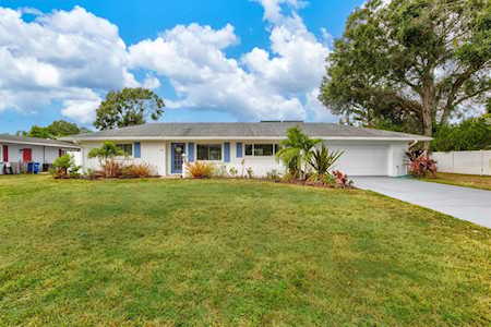3236 S Lockwood Ridge Rd Sarasota, FL 34239
