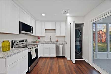 452 Fort Worth St Hampton, VA 23669