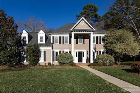 2838 Oxborough Dr Matthews, NC 28105