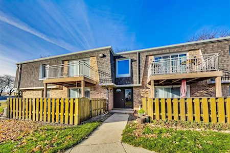 4704 Euclid Ave #2A Rolling Meadows, IL 60008