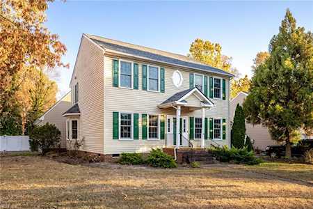 46 Island View Dr Newport News, VA 23602