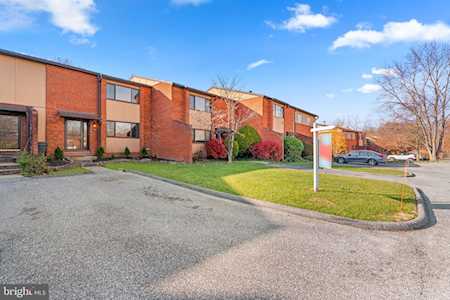 10 Lacosta Ct Towson, MD 21204