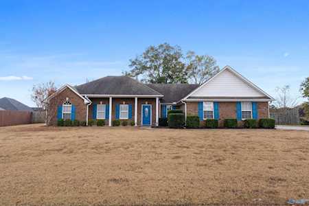 26164 Maple Cove Drive Athens, AL 35613