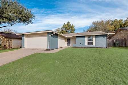 615 Lynnfield Drive Arlington, TX 76014