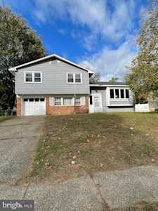 65 Greenwood Dr Blackwood, NJ 08012