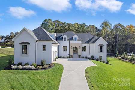 123 Hunts Landing Dr Mooresville, NC 28117