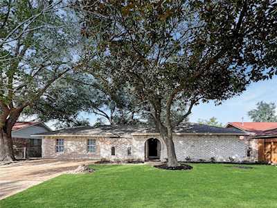 4615 Connorvale Rd Houston, TX 77039