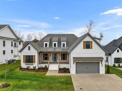 1415 Round Hill Ln Spring Hill, TN 37174