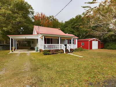 306 Pinewood Drive Summerville, SC 29483