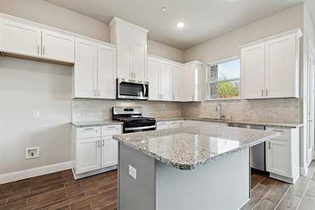 529 Hutchinson Lane Lewisville, TX 75077