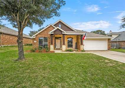 1224 Glenwood Drive Azle, TX 76020