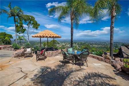 6549 Indian Trail Way Fallbrook, CA 92028